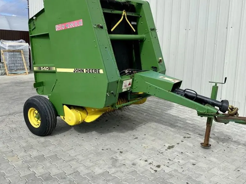 John Deere 540