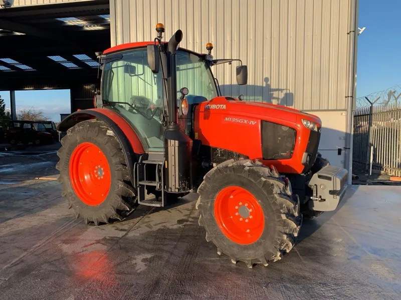 Kubota M135GX