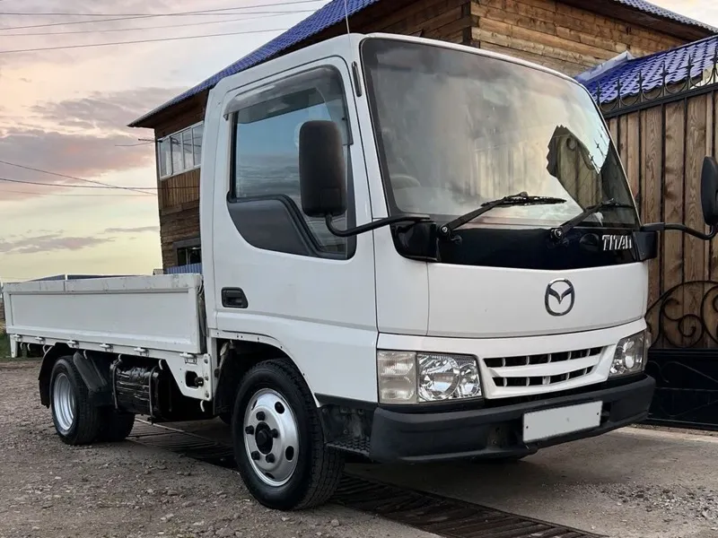 Mazda TITAN
