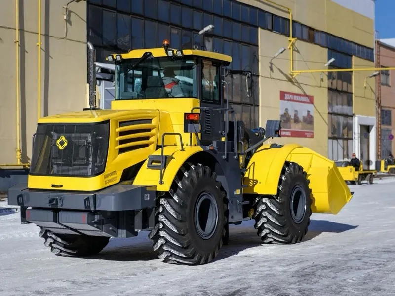 Кировец K-708