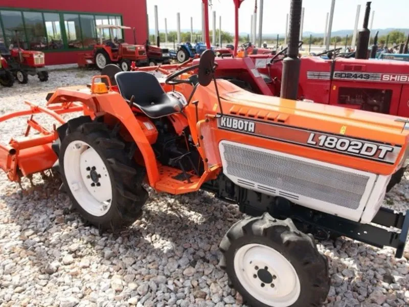 Kubota L1-802DT