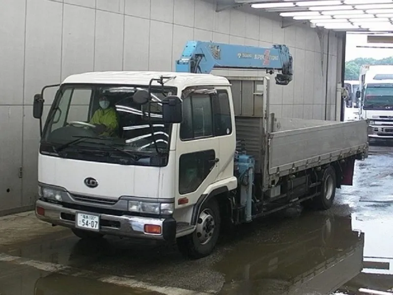 Nissan CONDOR