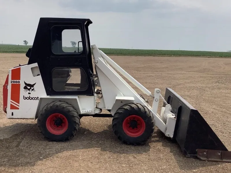 Bobcat 2000