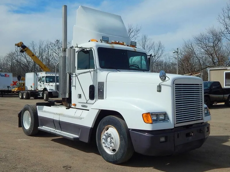 Freightliner FLD