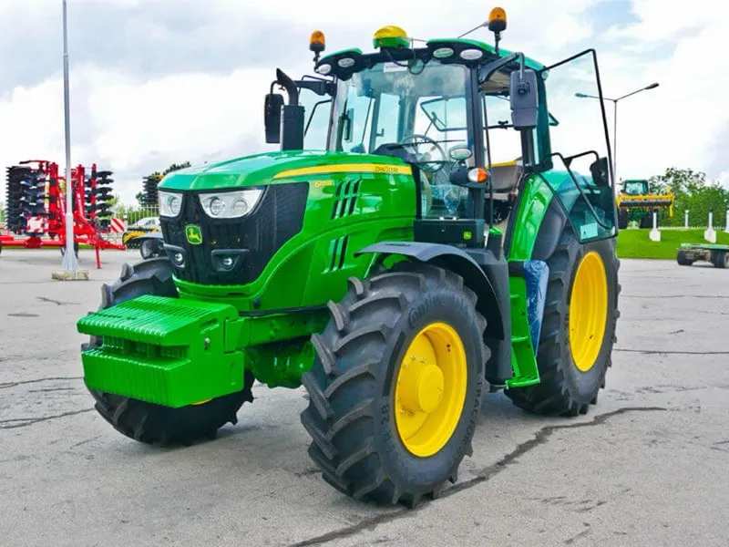John Deere 6M