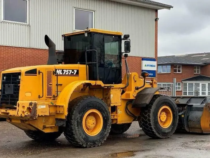 Hyundai HL 757