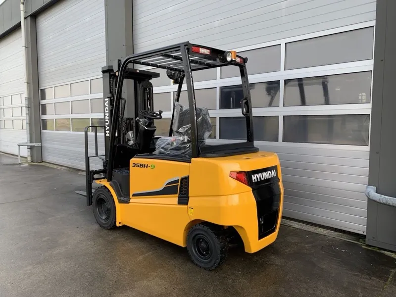 Hyundai 35BH