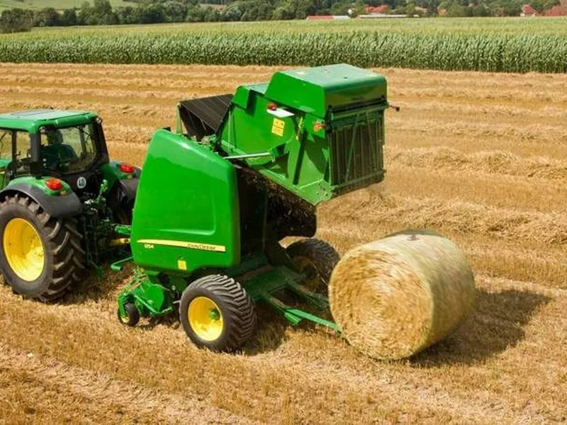 John Deere 864