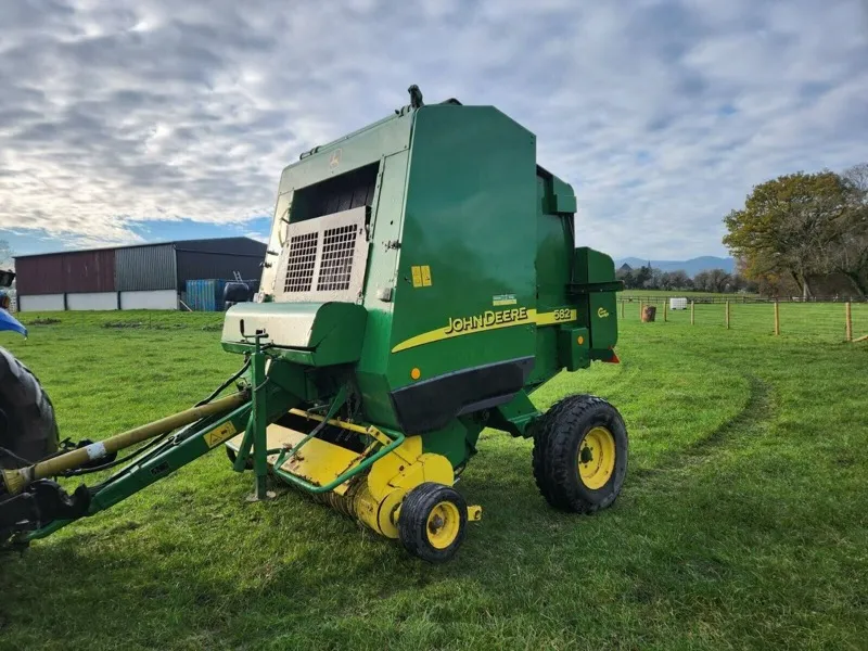 John Deere 582