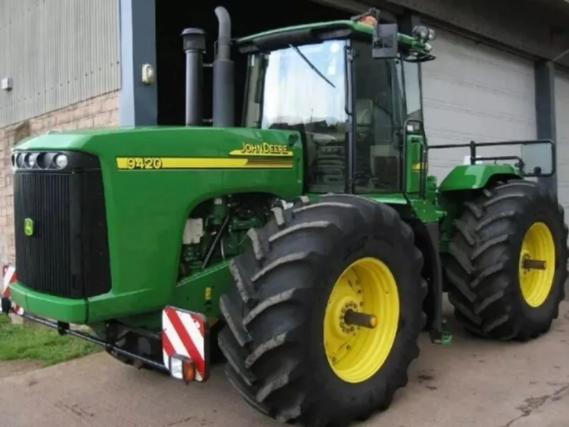 John Deere 9