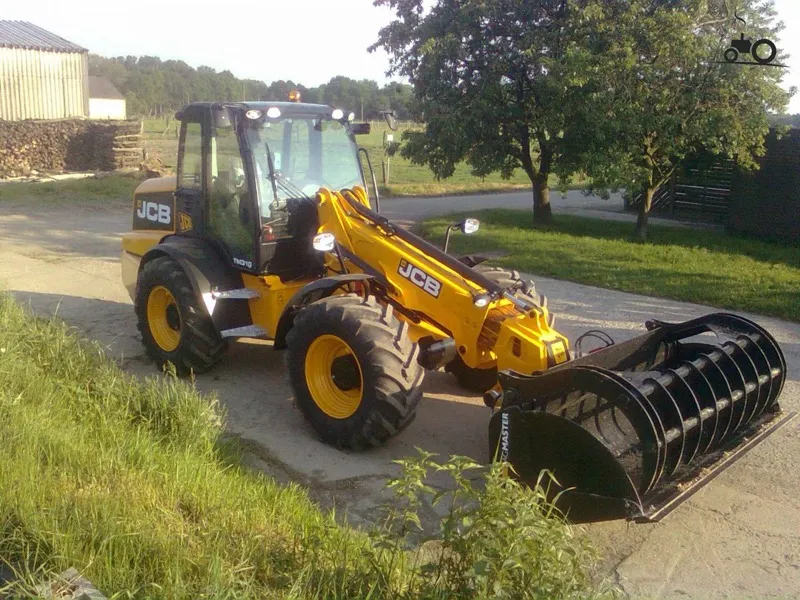 JCB TM310