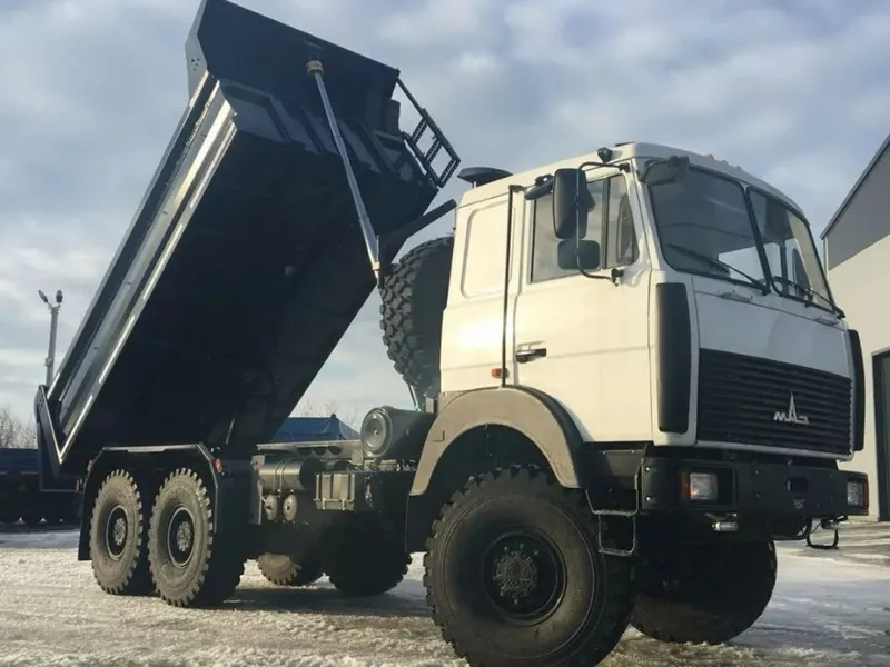 МАЗ 780130