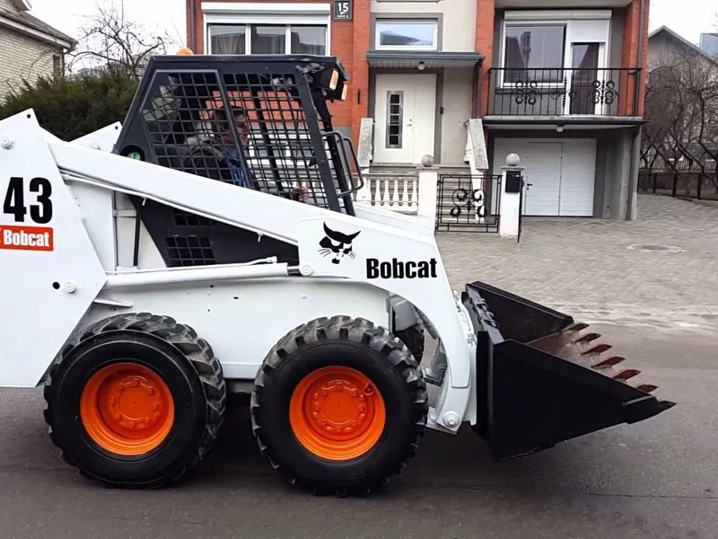 Bobcat 843