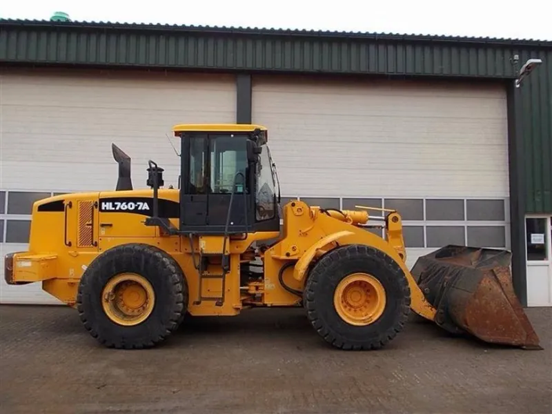 Hyundai HL 760