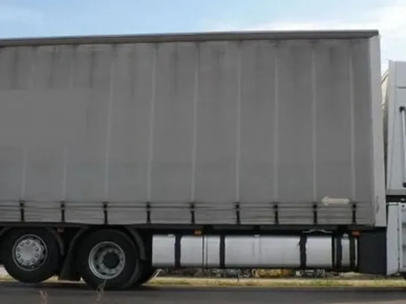 Renault MAGNUM